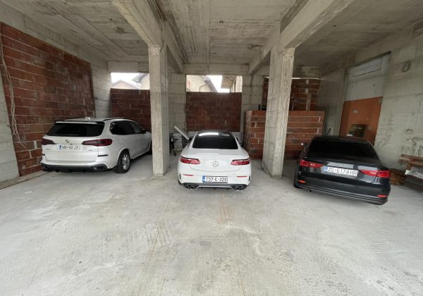 garaža blizu aerodroma u sarajevu